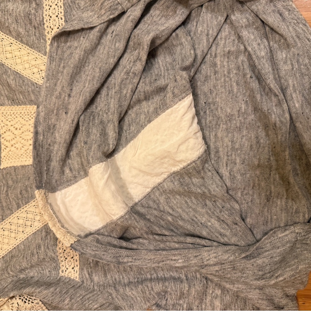 Sundance Gray and Cream Lace Detail Blouse Size M - Picture 5 of 10